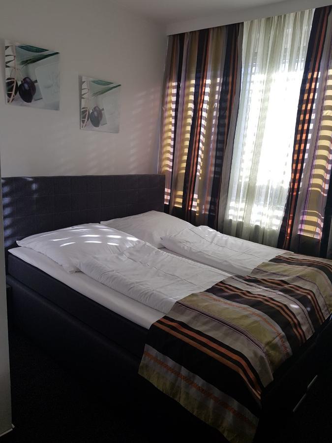 Hotel Wandsbek Хамбург Екстериор снимка