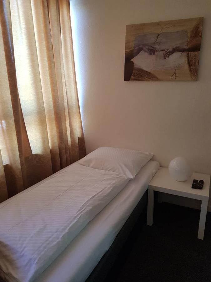 Hotel Wandsbek Хамбург Екстериор снимка