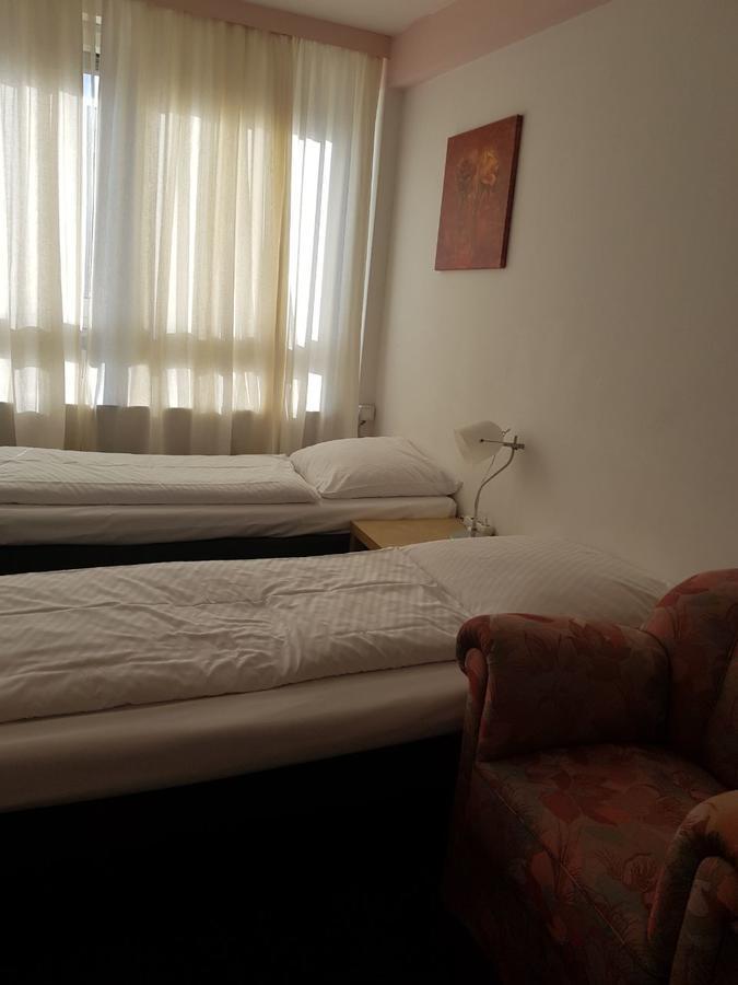 Hotel Wandsbek Хамбург Екстериор снимка