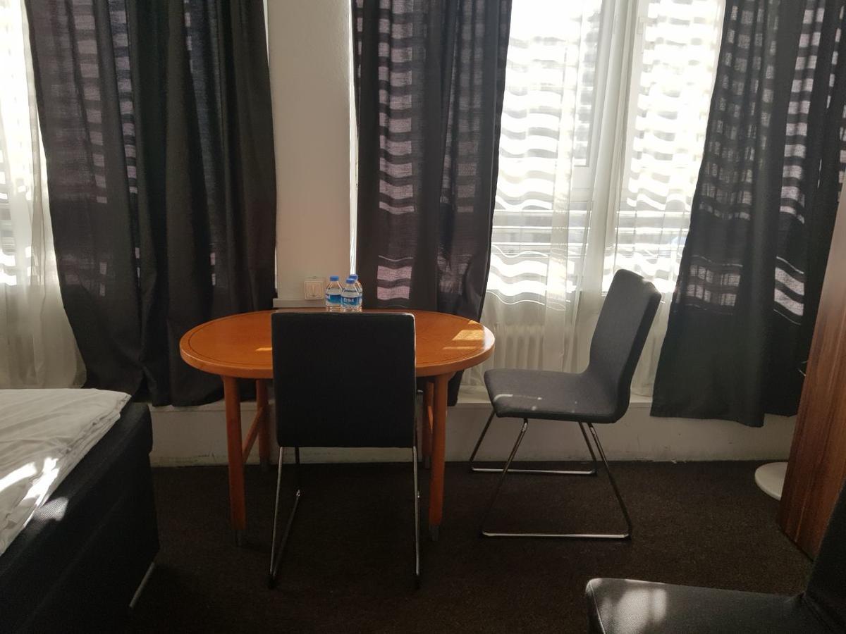 Hotel Wandsbek Хамбург Екстериор снимка